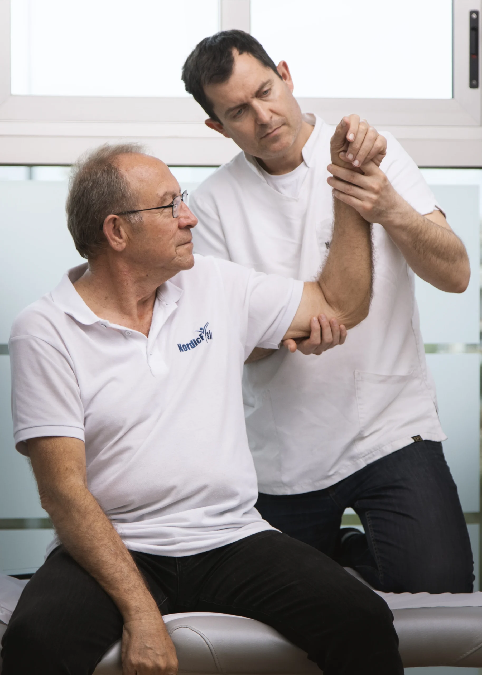 How the Costa Blanca Climate Can Relieve Your Joint Pain